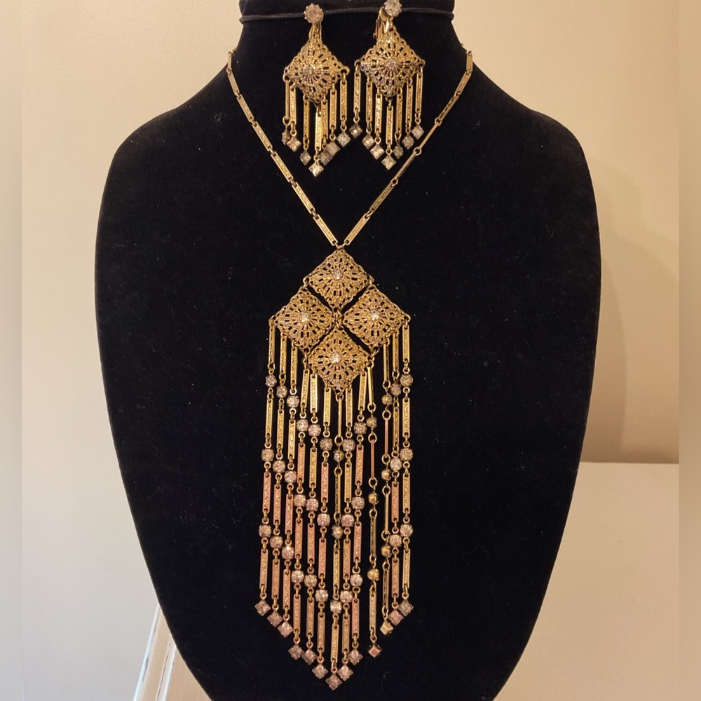 #179 Runway Antique Openwork Filigree Large Lavalier Necklace & Earrings Set